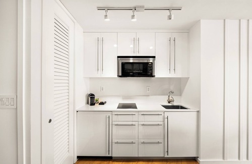 City Center Condo | W South Beach: Oceanview Condo with Pool & Direct Beach Access