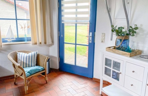 Rakow Apartment | W4 Maritime family-friendly apartment on 2 floors, loft bed, garden