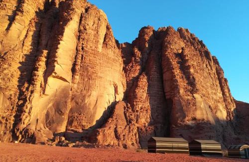 Wadi Rum Bed & Breakfast | Wadi Rum Meteorite camp