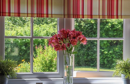 Bridlington Cottage | WAGGONER'S COTTAGE, family friendly, with a garden in Bridlington