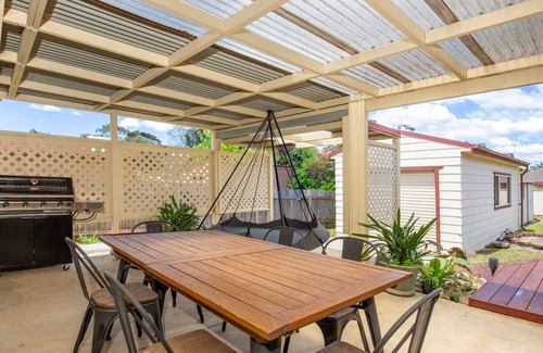 Culburra Beach House | Wagtails - Pet Friendly - 5 Mins Walk to Beach