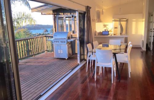 Surfdale House | Waiheke Island Oneroa