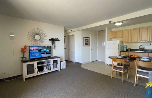 Waikiki Condo | Waikiki beach 1bd free Parking Pool AC with amazing views