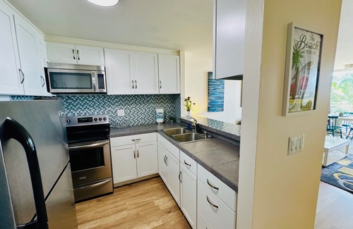 Waikiki Condo | Waikiki Oceanfront/Beachfront Condo. Breathtaking views. Walk to everything!