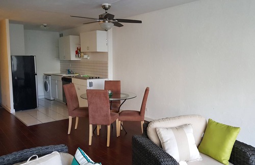 New Farm Apartment | waikiki spacious studio