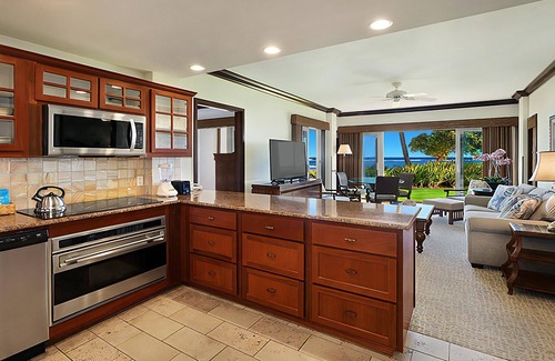 Wailua Condo | Waipouli Beach Resort A106 Ocean Front 2BD 3BA
