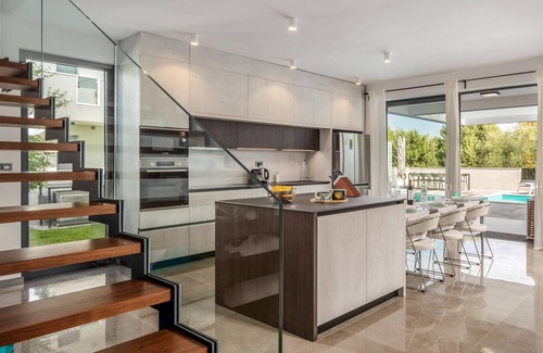 Porat House | Wake up in the morning to magnificent sea views in this luxury vacation home.