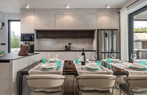 Porat House | Wake up in the morning to magnificent sea views in this luxury vacation home.