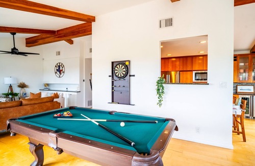 Lakewind Estates House | Wake up to Lakeview Bliss:Sunrise & Serenity Await