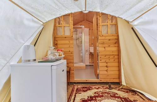 Alkborough House | Walcot Hall by Interhome