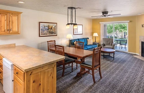 St. George Resort | Walk in the footsteps of the dinosaurs at the Johnson’s Farm!