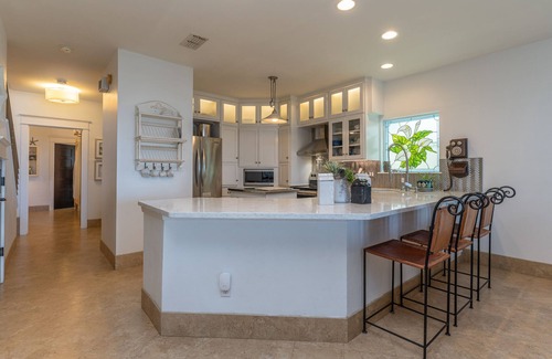South Padre Island House | Walk Off the Patio and Onto the Beach!