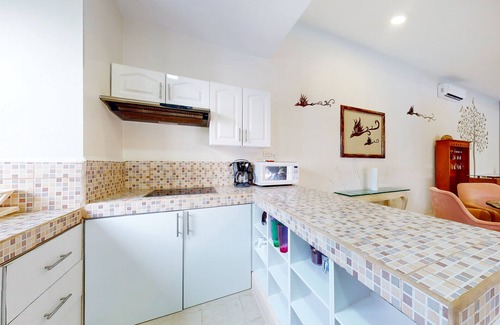 Majahual Condo | Walk-out apartment with plunge pool, private patio, and WiFi - near beach
