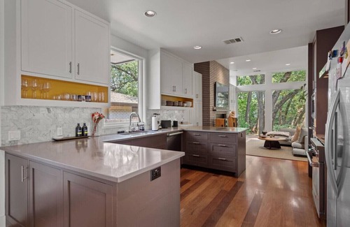 Zilker Apartment | Walk to ACL! Exquisite Zilker Contemporary
