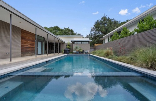 Zilker Apartment | Walk to ACL! Exquisite Zilker Contemporary