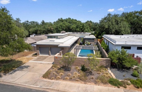 Zilker Apartment | Walk to ACL! Exquisite Zilker Contemporary