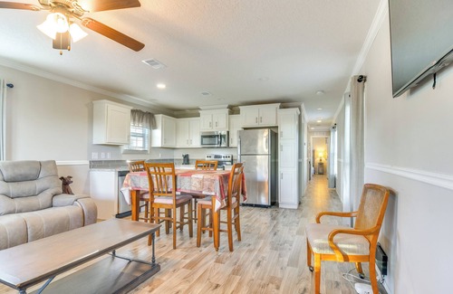Gibsonton House | Walk to AMC Riverview & Shops: Home w/Large Yard