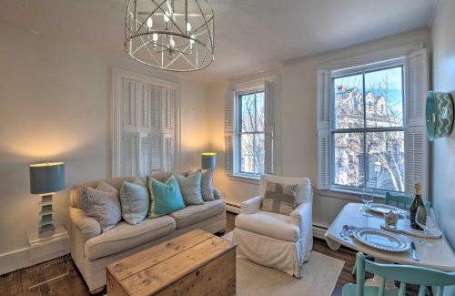 Nantucket Town Apartment | Walk to Attractions Couples Retreat in Nantucket