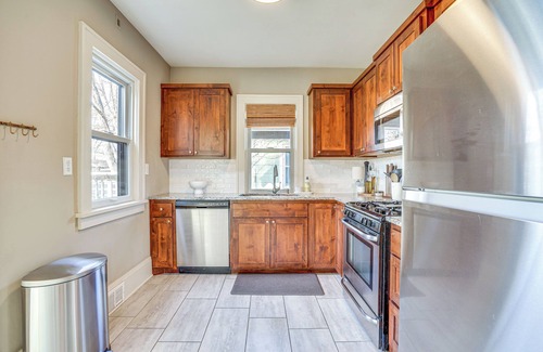 Keewaydin Cottage | Walk to Beach + Lake Nokomis: Minneapolis Home!