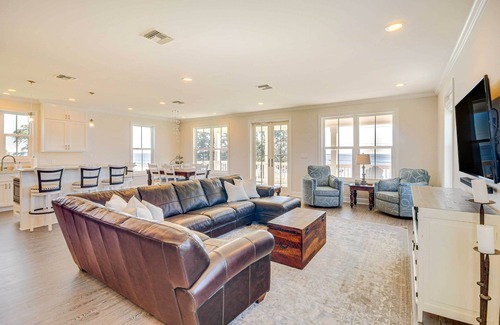 Waveland House | Walk to Beach: Oceanfront Home w/Outdoor Kitchen