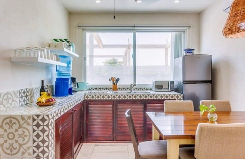Puerto Morelos Condo | Walk to Beach! Rooftop Jacuzzi, Jungle Views, Pool