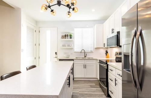 Grace Bay House | Walk To Beach & Shops! Beautiful Patio/Pool-CV41-3