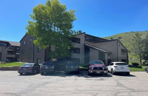 Avon Condo | Walk to Beaver Creek Shuttle