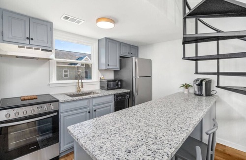 Auburn Apartment | Walk to Downtown & Campus Modern 2BR Condo