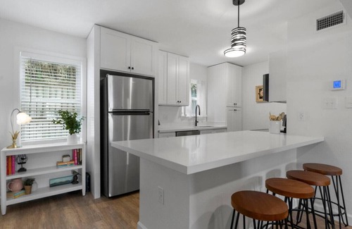 Biloxi Apartment | Walk to Downtown & Beach. Pool. Golf Cart Friendly