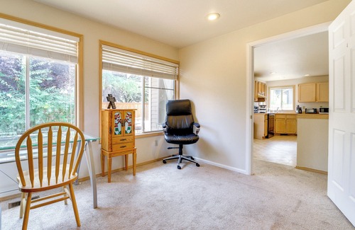 Renton Cottage | Walk to Hiking Trails: Renton Home w/Fenced Yard!