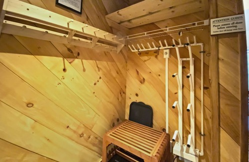 Warren Condo | Walk to Lifts at Sugarbush in Warren Vermont