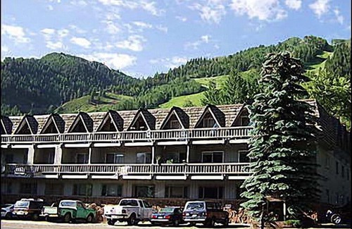 Aspen Apartment | Walk to lifts Lodging in Aspen Core