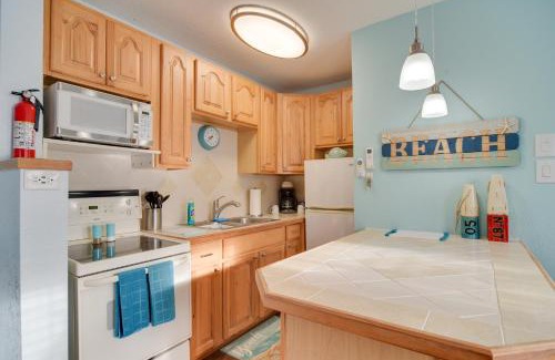 Madeira Beach Apartment | Walk to Madeira Beach Family Resort Condo