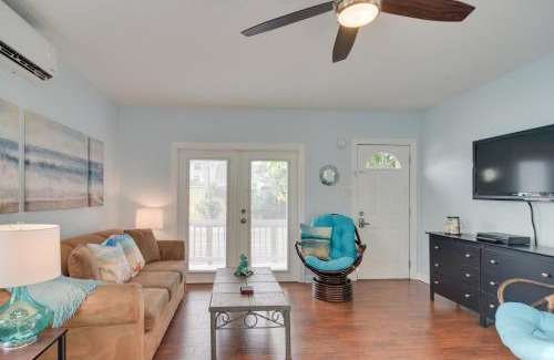 Madeira Beach Apartment | Walk to Madeira Beach Family Resort Condo