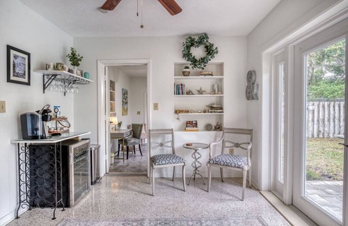River District House | Walk to Restaurants/Local shops-Near Beaches & IMG