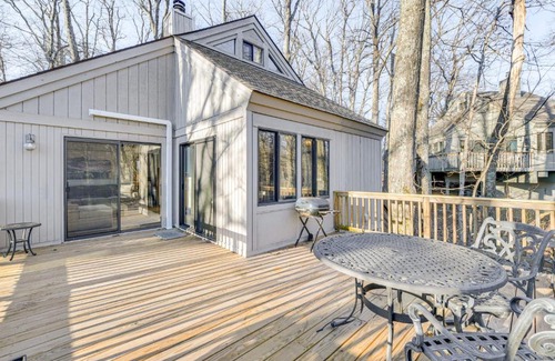 Treeloft House | Walk to Ski Slopes Wintergreen Resort Treehouse
