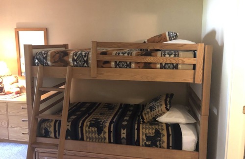 Stratton Mountain Condo | Walk to Stratton Village and enjoy the everything it has to offer!!!!