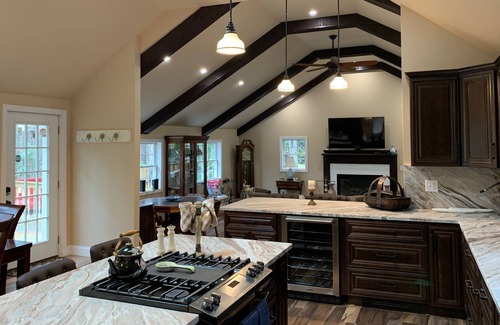 Lenox House | WALK to TANGLEWOOD - STOCKBRIDGE BOWL, LENOX