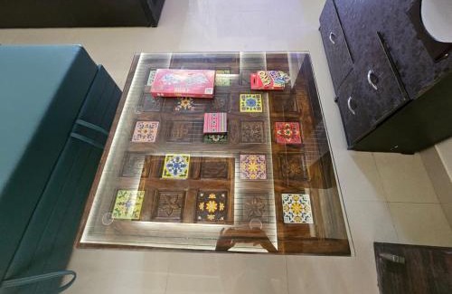 Khattalwada Apartment | Walk to Temples