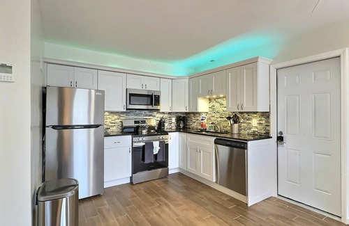 Siesta Key Condo | Walk to the Beach and More from this Fully Renovated Unit W/Heated Pool