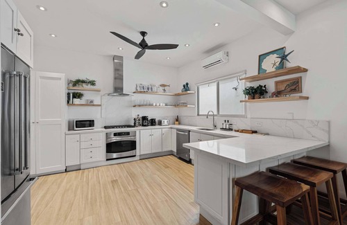 Playa Grande Villa | Walk to the Beach | Playa Grande Oasis | Sleeps 10