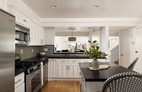 Monarch Beach Villa | Walk to the BEACH from this Monarch Bay Villa in Dana Point!