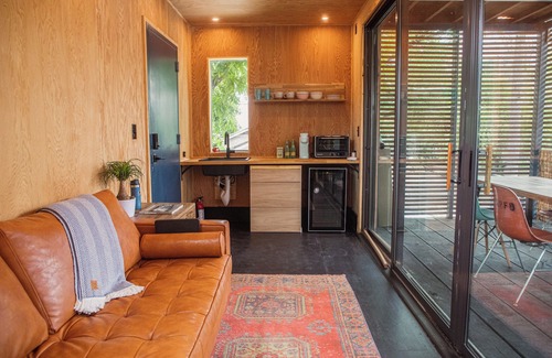 Tobin Hill Apartment | Walk to the Pearl/RiverWalk. Minutes to Downtown.