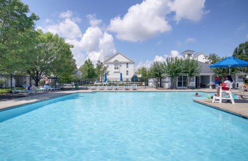 Cambridge Apartment | Walkable Condo with Drawbridge Views in Cambridge
