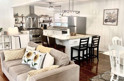 Florence House | Walking distance from one of South Carolina's top Medical centers.