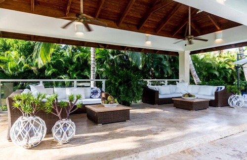 Casa de Campo Villa | WALKING DISTANCE TO THE BEACH