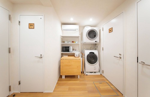 Sumida House | Walking distance to Sensoji Temple and Skytree|Modern Japanese style house|Family/Group
