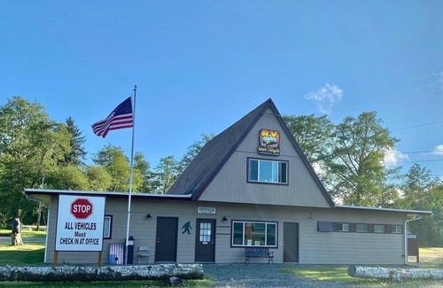 Ilwaco Cabin | Wallicut River RV Resort & Cabins