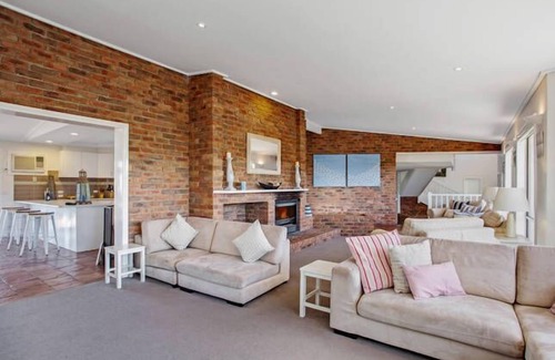 Rye House | Wallowie Views Beach House