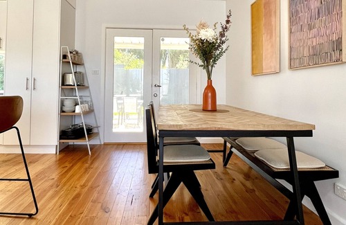 Mildura House | Walnut House - Stylish Comfort in Central Mildura